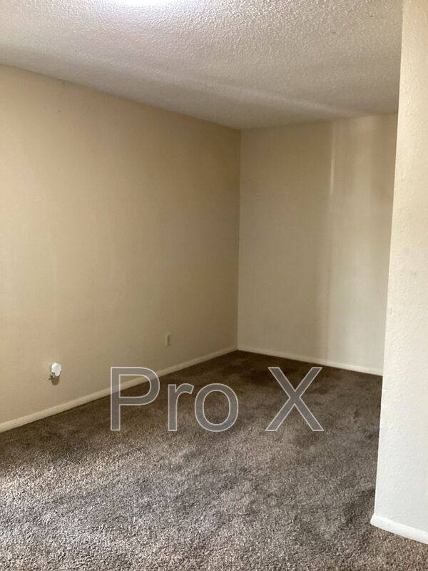 Apartment for rent at 930 N Goetz Blvd #14, Joplin, MO 64801