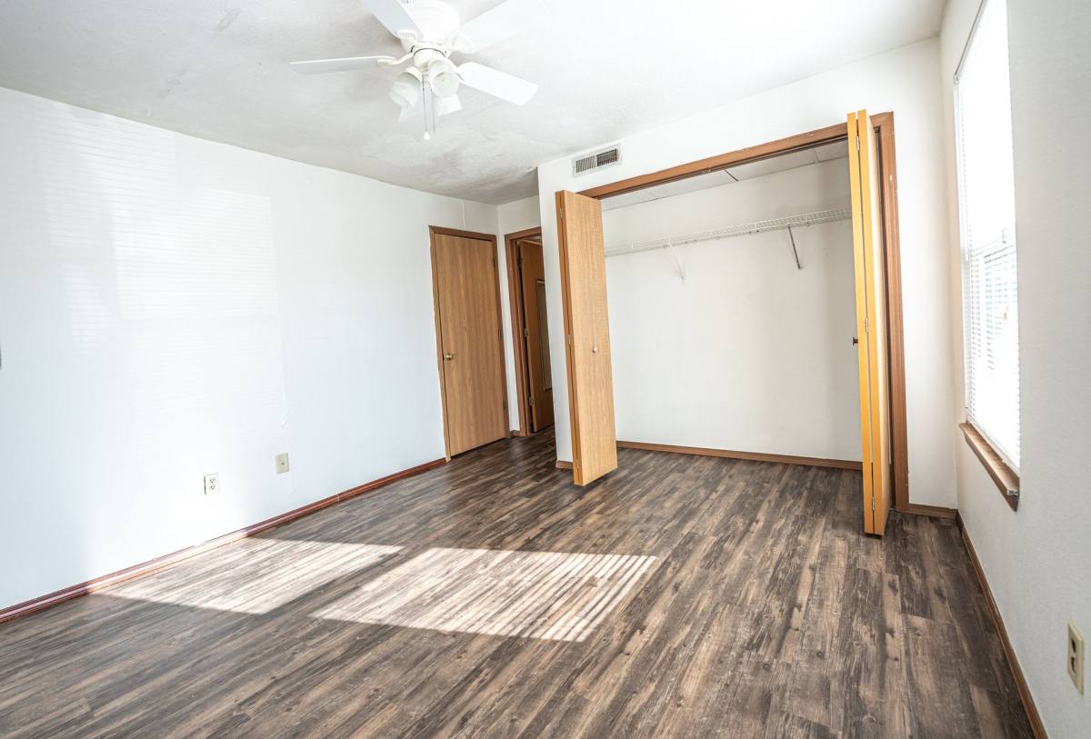 Apartment for rent at 1024 E Walnut St, Springfield, MO 65806