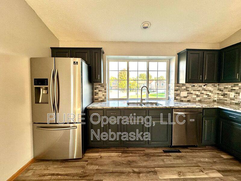 House for rent at 11657 Bauman Ave, Omaha, NE 68164