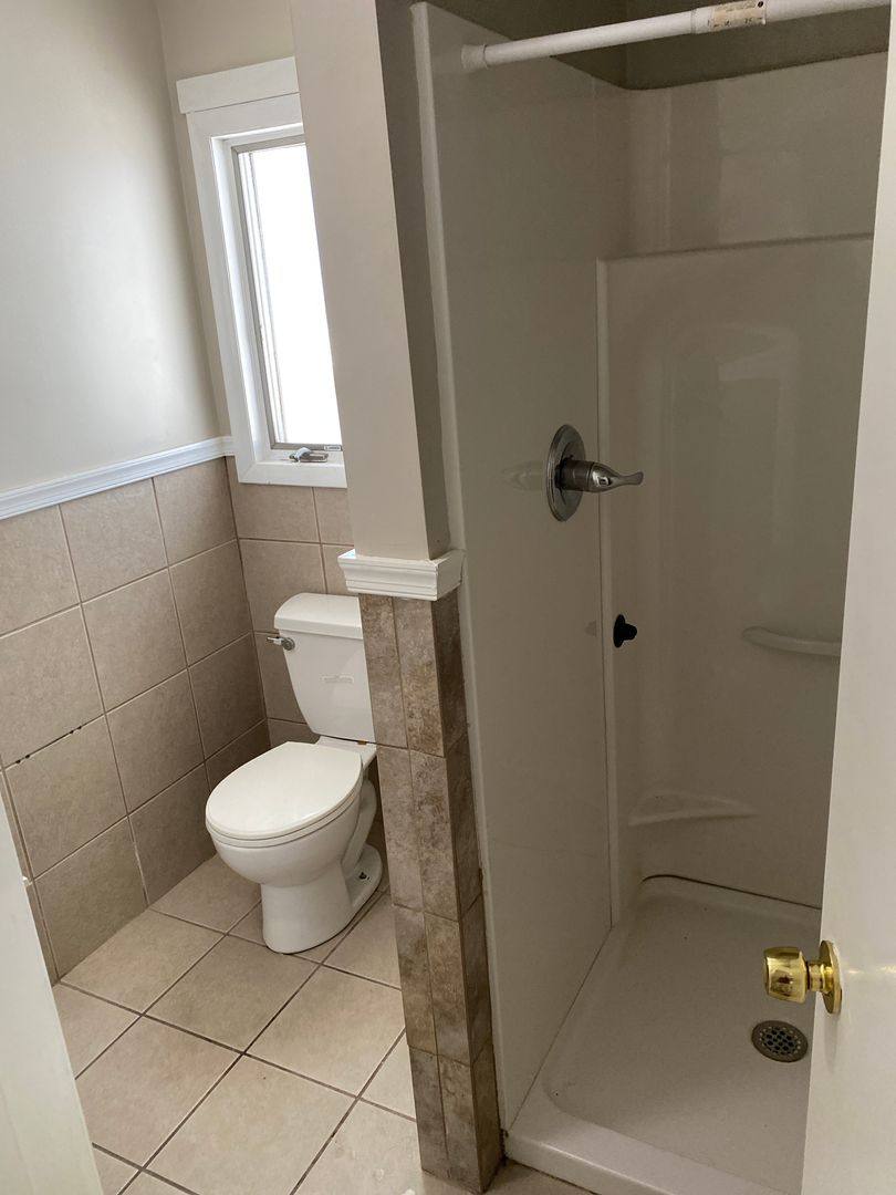 Apartment for rent at 806 Crown Ave, Scranton, PA 18505