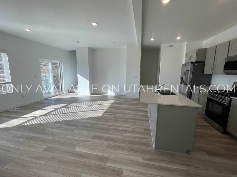 Townhouse for rent at 1605 W Charmer Lane #1435, Lehi, UT 84043