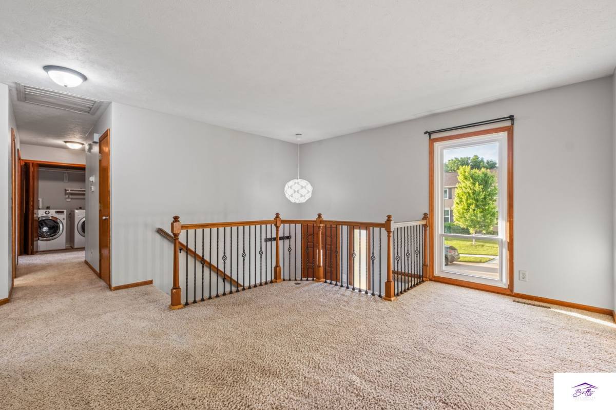 House for rent at 16911 N Circle, Omaha, NE 68135