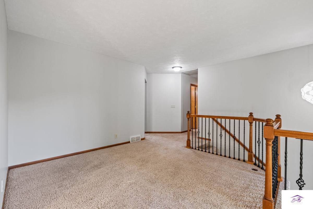 House for rent at 16911 N Circle, Omaha, NE 68135