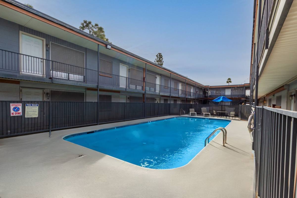 Apartment for rent at 109 E Broadway Rd, Tempe, AZ 85282