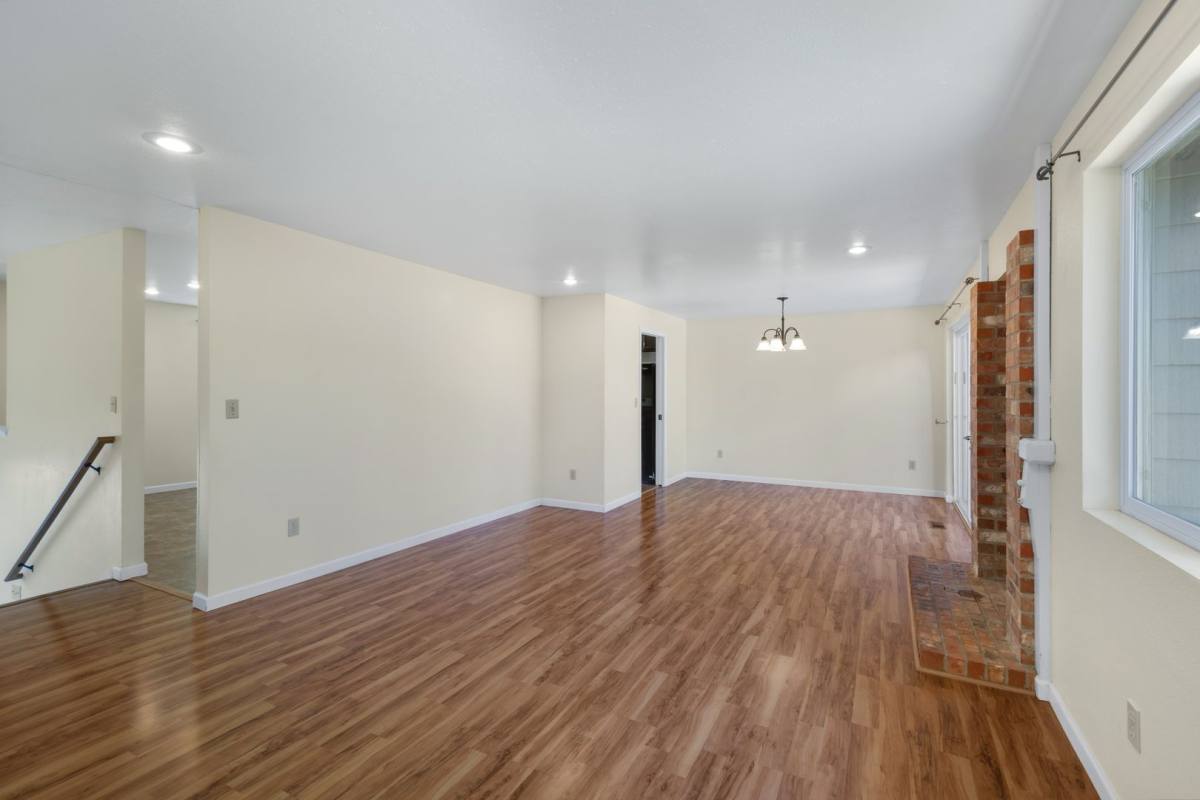 House for rent at 11100 NE 132nd Place, Kirkland, WA 98034