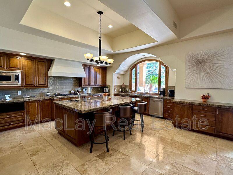 House for rent at 5711 W Linda Lane, Chandler, AZ 85226