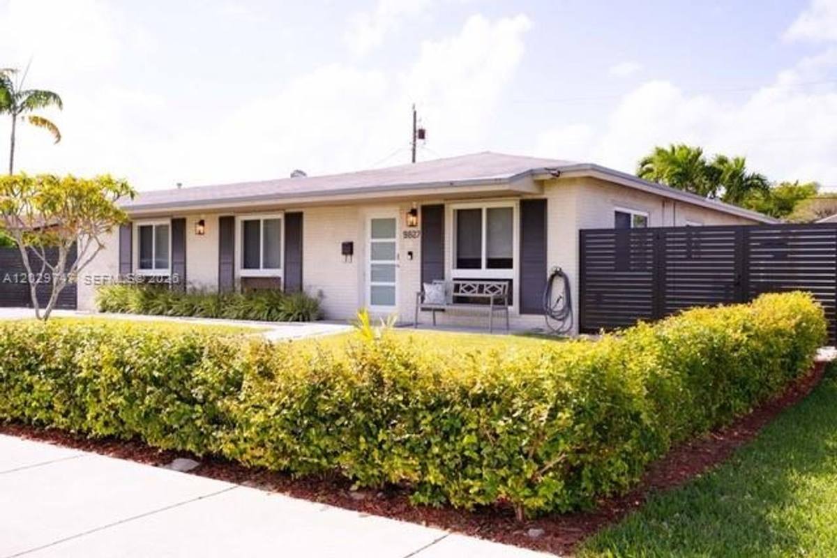 House for rent at 9827 SW 194th St, Miami, FL 33157