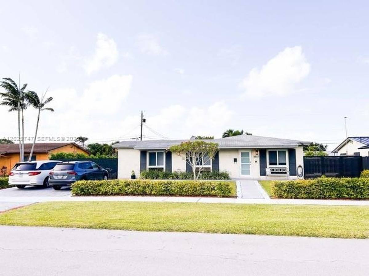 House for rent at 9827 SW 194th St, Miami, FL 33157