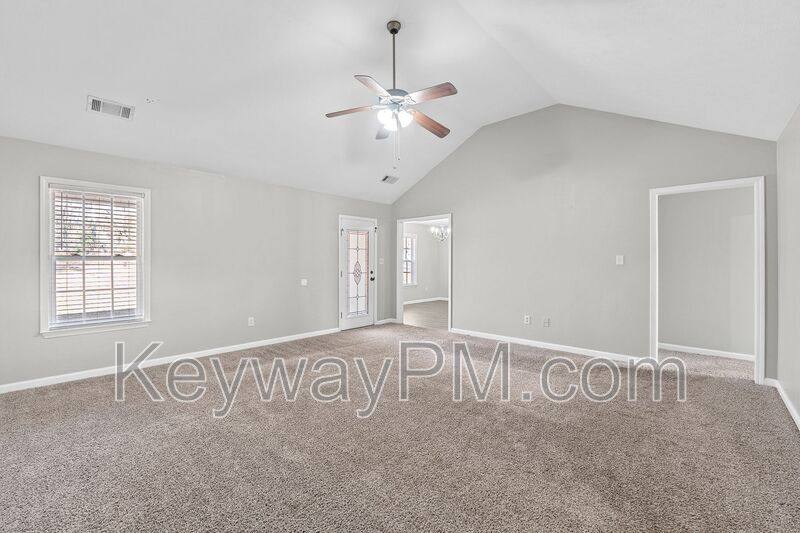 House for rent at 122 Oakwood Dr, Harlem, GA 30814