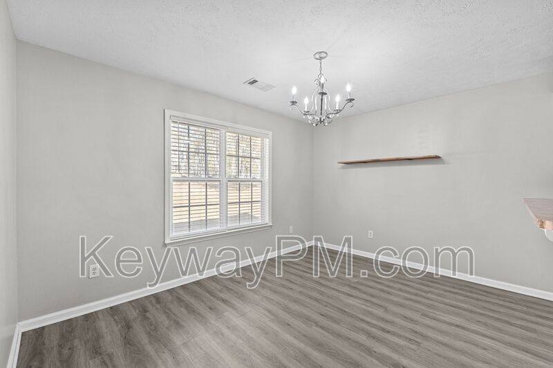 House for rent at 122 Oakwood Dr, Harlem, GA 30814