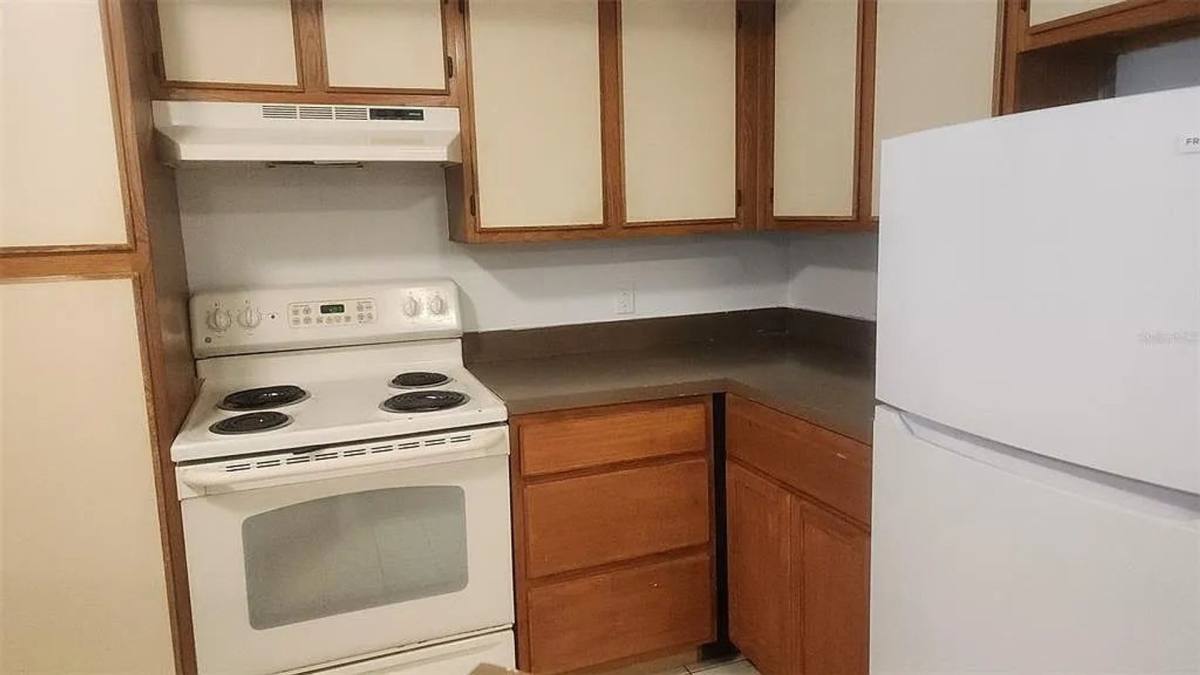 Condo for rent at 4540 Commander Dr, Orlando, FL 32822
