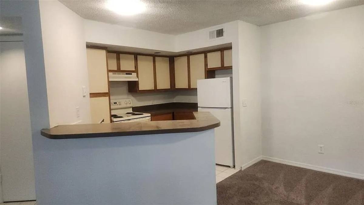 Condo for rent at 4540 Commander Dr, Orlando, FL 32822