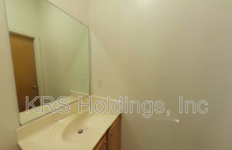 Apartment for rent at 302 Goshen St #200, Richmond, VA 23220