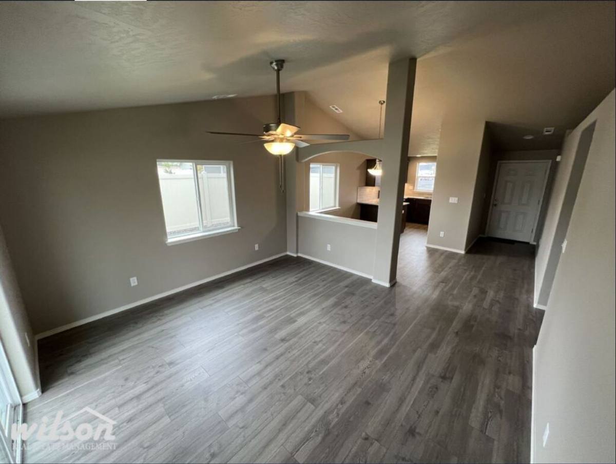 House for rent at 6114 Crown Crest Ave, Yakima, WA 98903