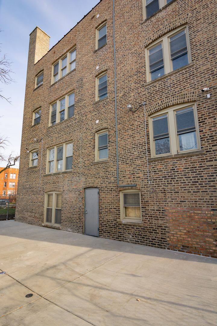 Apartment for rent at 7810 S Ada St, Chicago, IL 60620