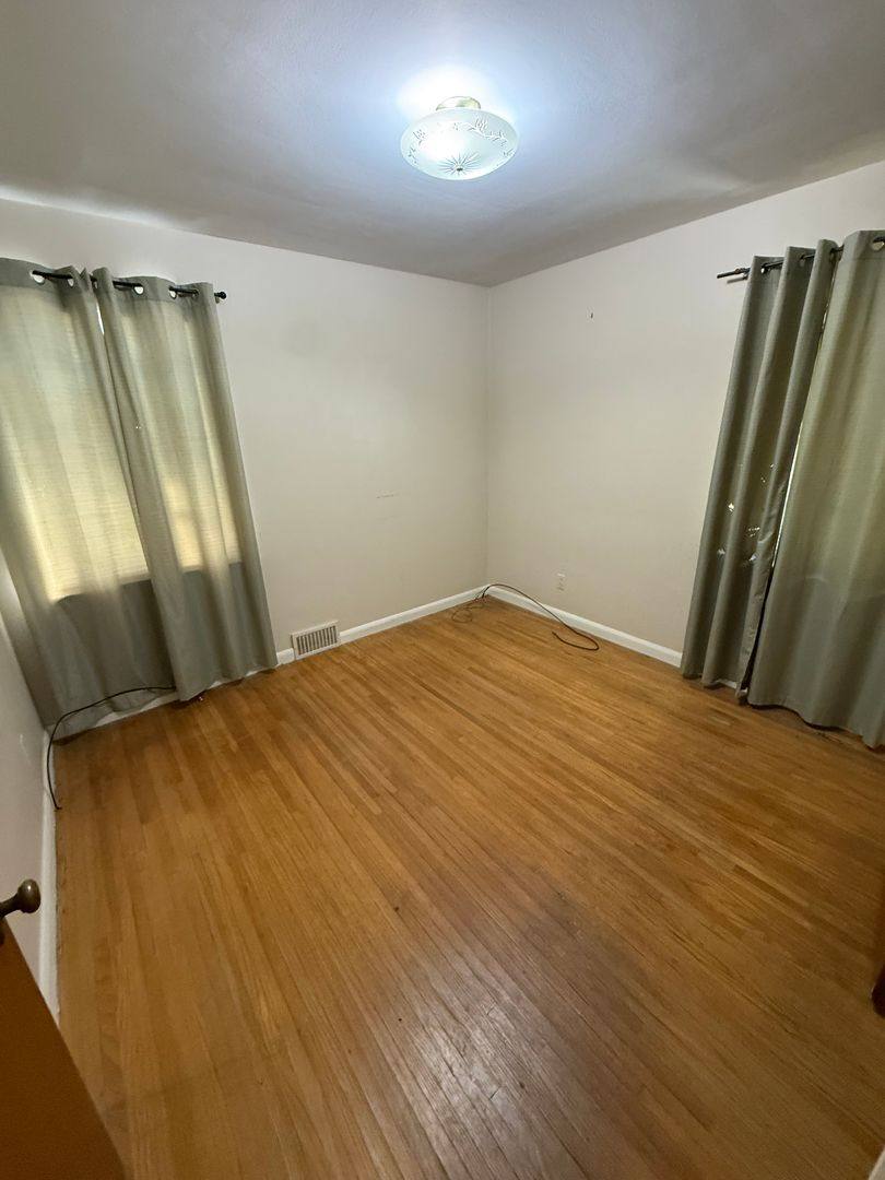 Apartment for rent at 2677 Powhattan Parkway, Toledo, OH 43606