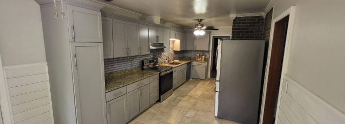 House for rent at 2204 Oakdale Dr, Valdosta, GA 31602