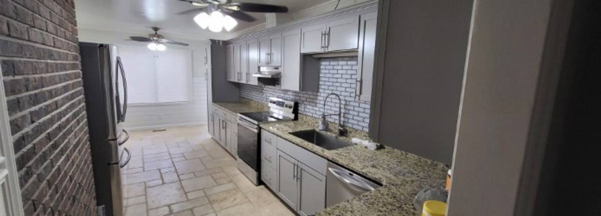 House for rent at 2204 Oakdale Dr, Valdosta, GA 31602