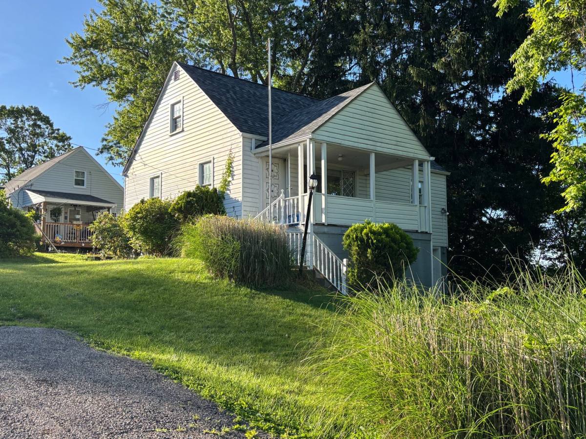 House for rent at 3106 Southern Dr, South Park, PA 15129