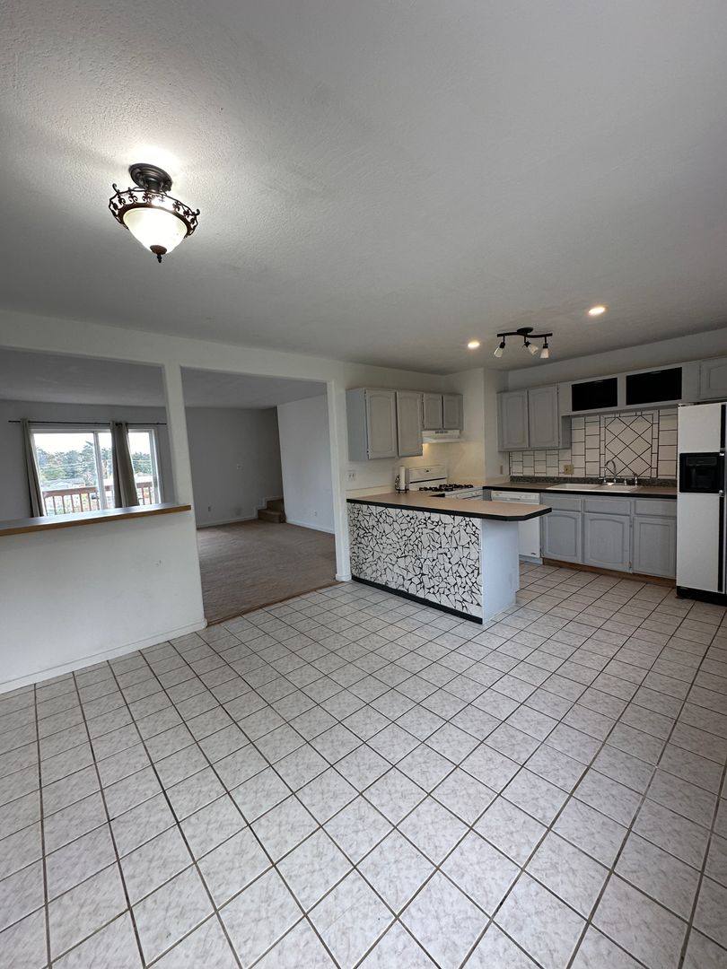 Apartment for rent at 1223 Larch St, Kodiak, AK 99615