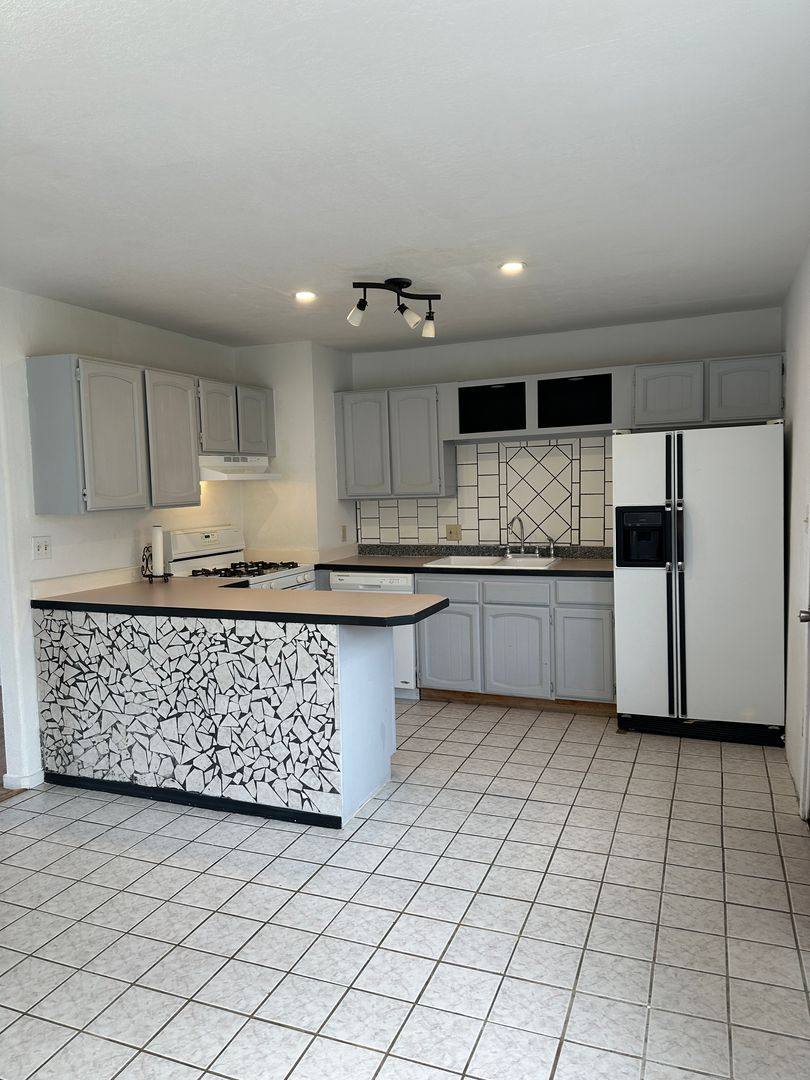 Apartment for rent at 1223 Larch St, Kodiak, AK 99615
