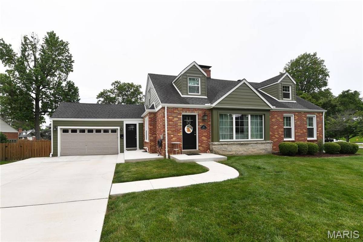 House for rent at 342 Greenleaf Dr, Saint Louis, MO 63122