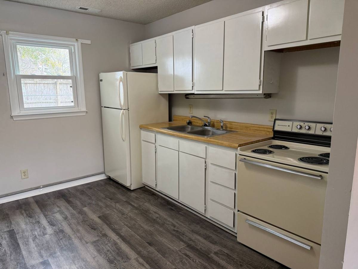Apartment for rent at 2310 Indian Dr, Jacksonville, NC 28546