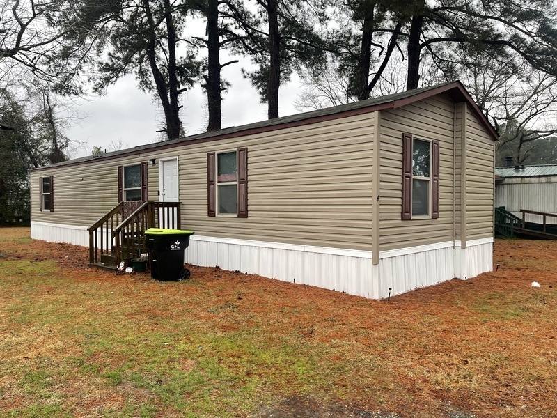 House for rent at 3525 E Elizabethtown Rd #4, Lumberton, NC 28358