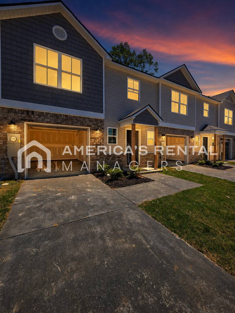 Townhouse for rent at 4139 Hudson Court, Decatur, AL 35603