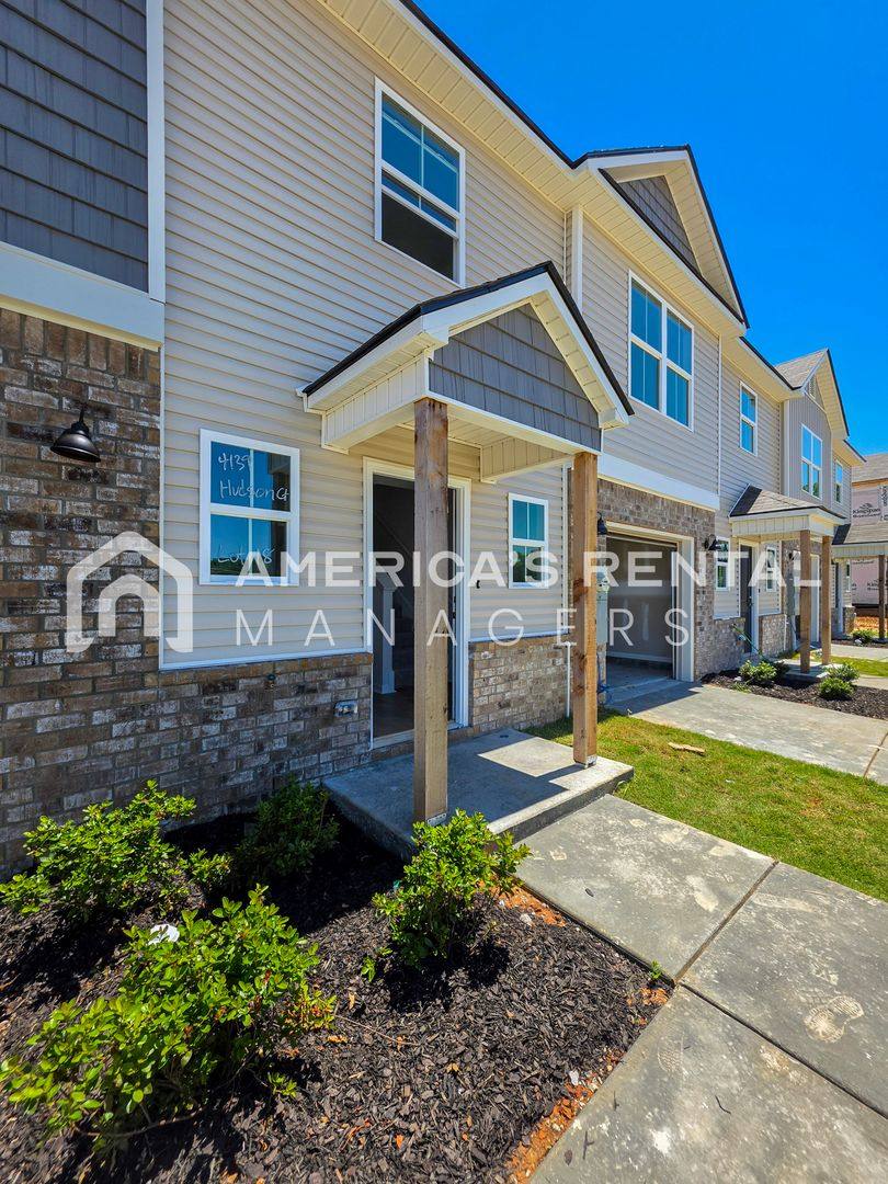 Townhouse for rent at 4139 Hudson Court, Decatur, AL 35603
