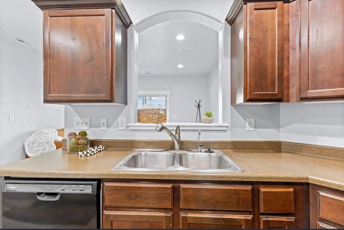 Apartment for rent at 2153 Springtime Dr, Saratoga Springs, UT 84045