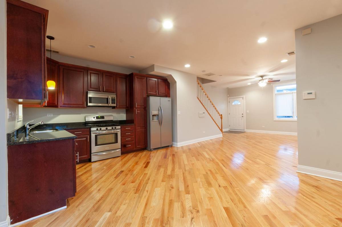 Townhouse for rent at 7016 W Medill Ave, Elmwood Park, IL 60707