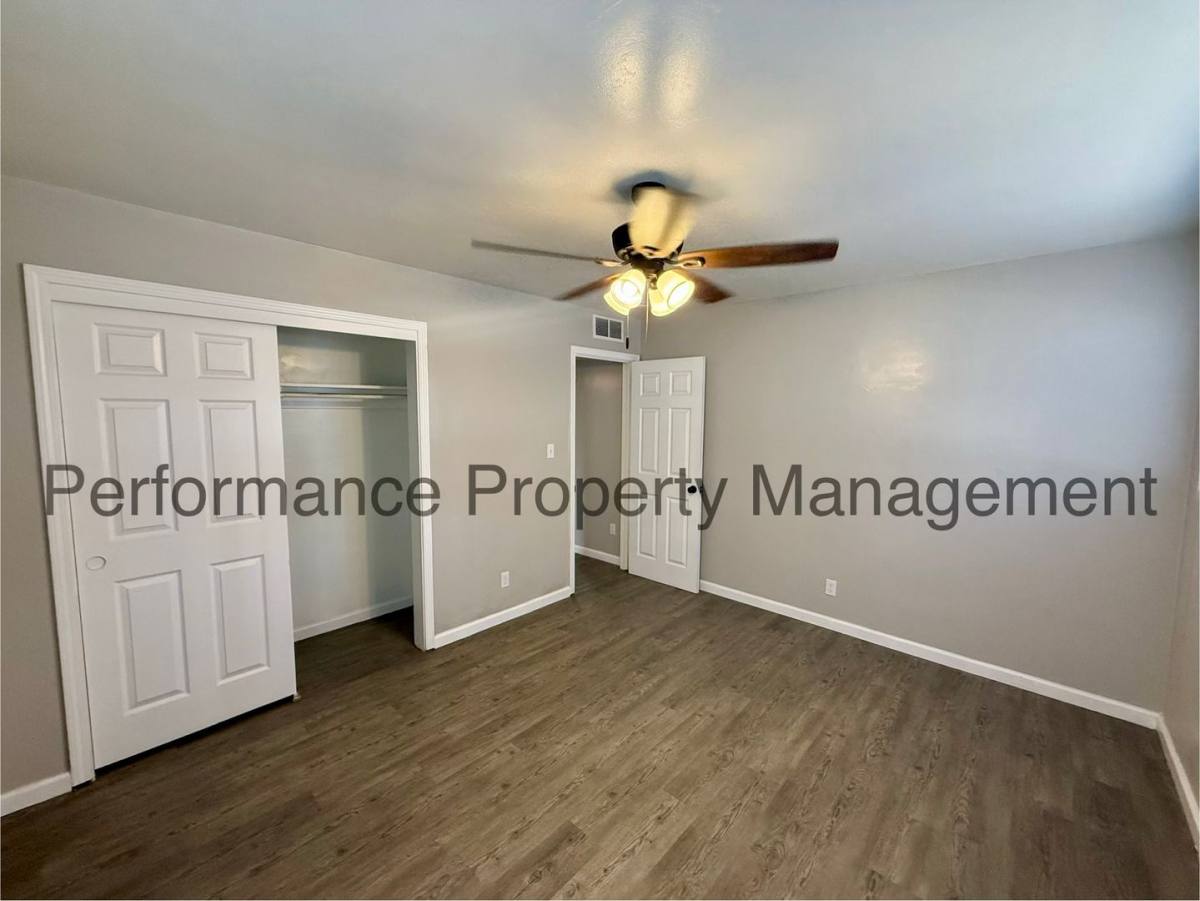 Apartment for rent at 625 A St, Bakersfield, CA 93304