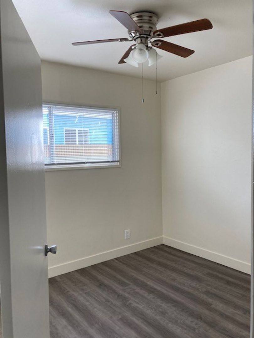 Apartment for rent at 4926 W 118th Place, Hawthorne, CA 90250