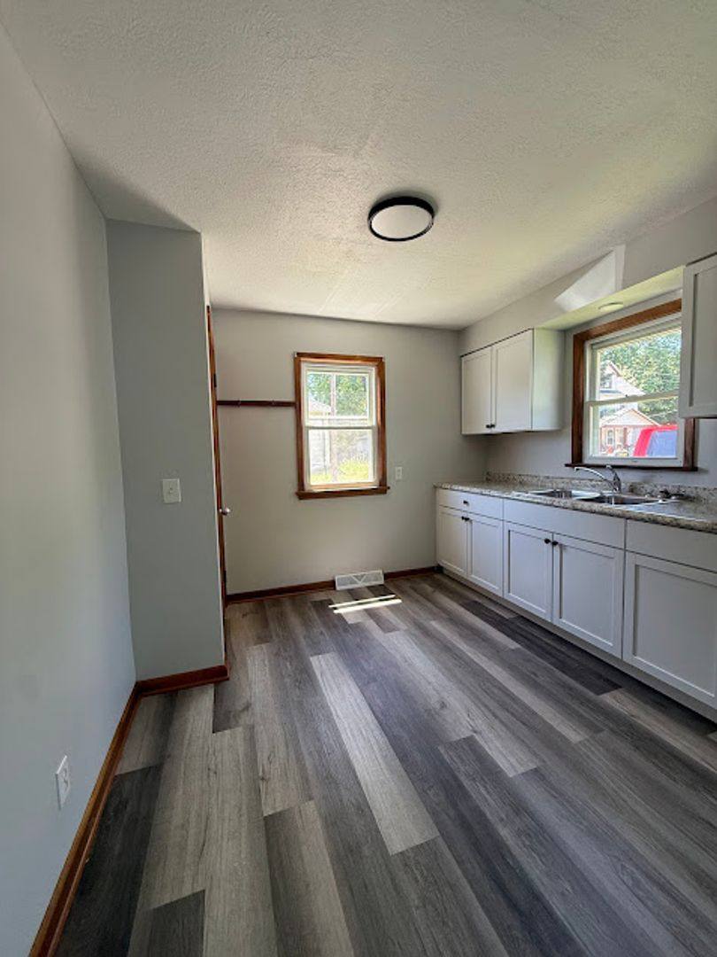 House for rent at 2005 Maple Ave NE, Canton, OH 44714