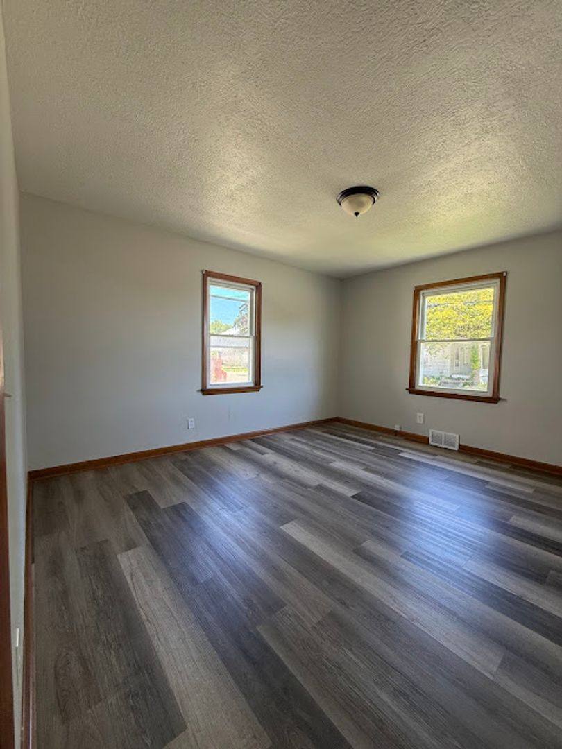 House for rent at 2005 Maple Ave NE, Canton, OH 44714