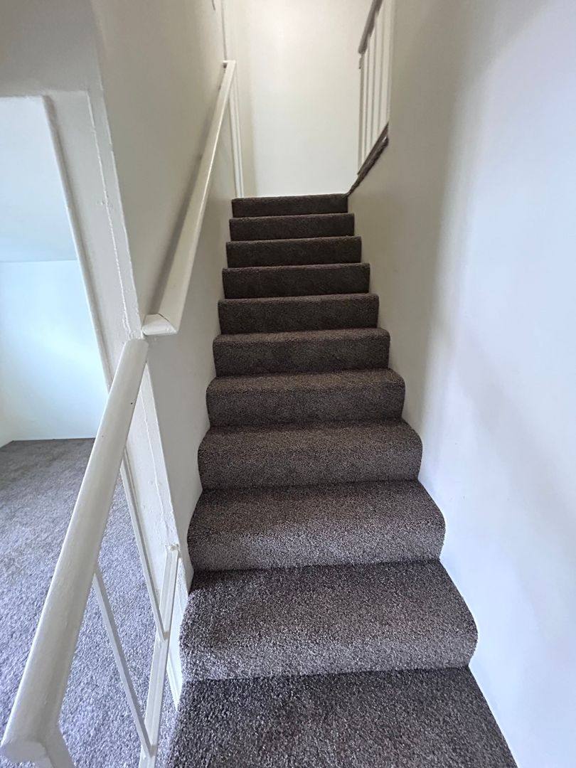 Apartment for rent at 1398 E Cleveland St, Woodburn, OR 97071