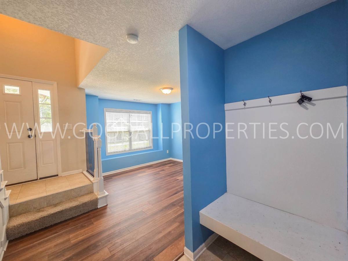 Townhouse for rent at 9140 Greenspire Dr, West Des Moines, IA 50266