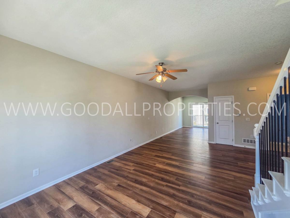 Townhouse for rent at 9140 Greenspire Dr, West Des Moines, IA 50266