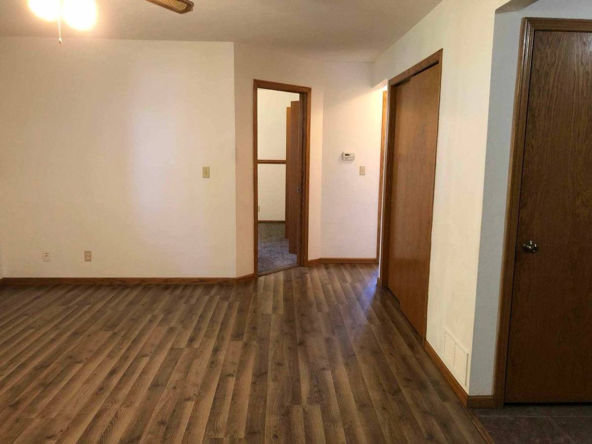 Apartment for rent at 201 9th Ave, Durant, IA 52747