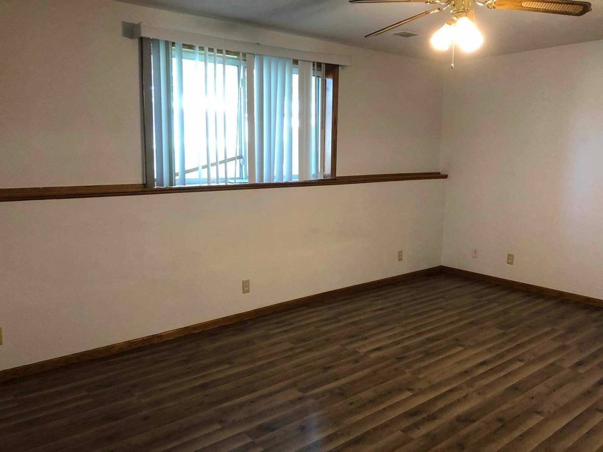 Apartment for rent at 201 9th Ave, Durant, IA 52747