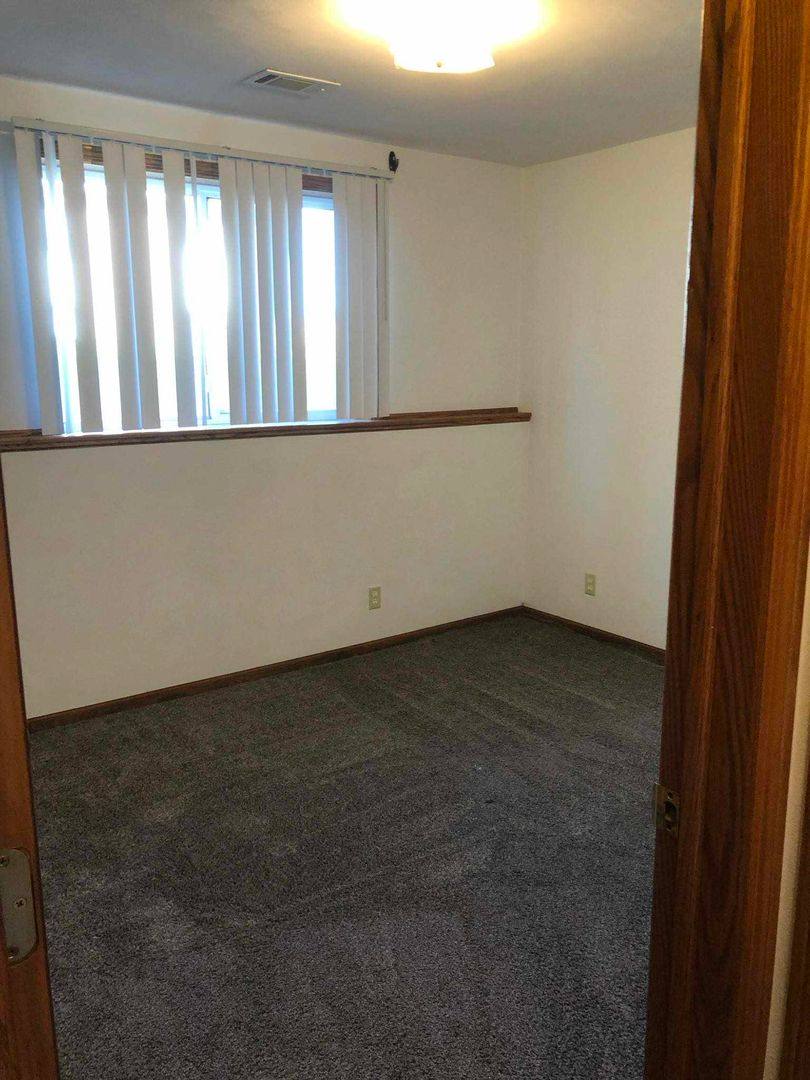 Apartment for rent at 201 9th Ave, Durant, IA 52747