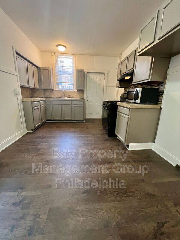 Townhouse for rent at 3253 N Dover St, Philadelphia, PA 19129