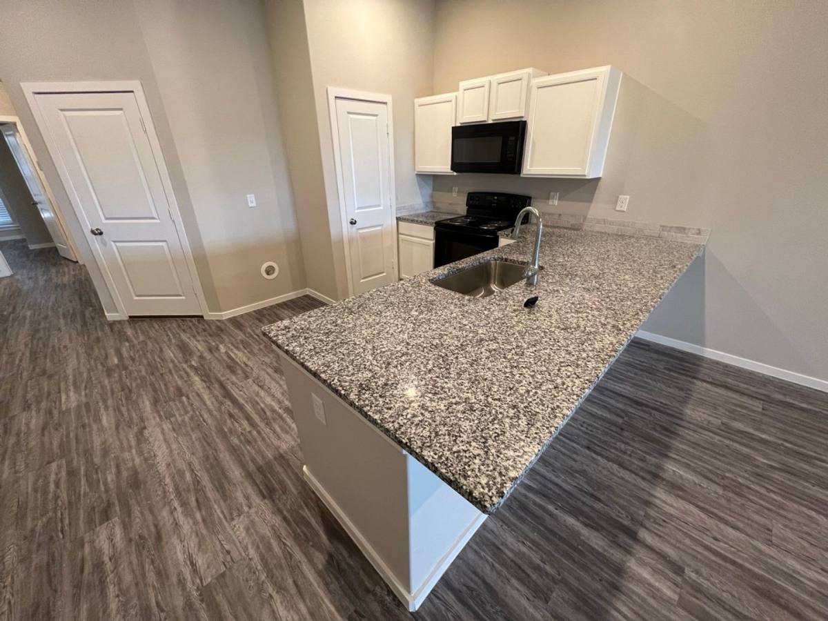 Apartment for rent at 1918 Langford Ave, Lubbock, TX 79407