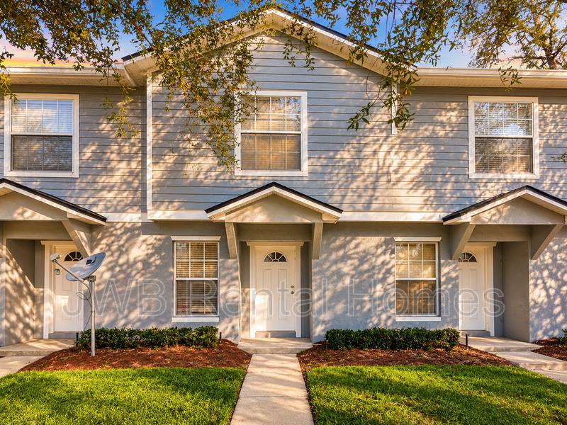 Townhouse for rent at 8402 McGirts Village Lane 7E, Jacksonville, FL 32210