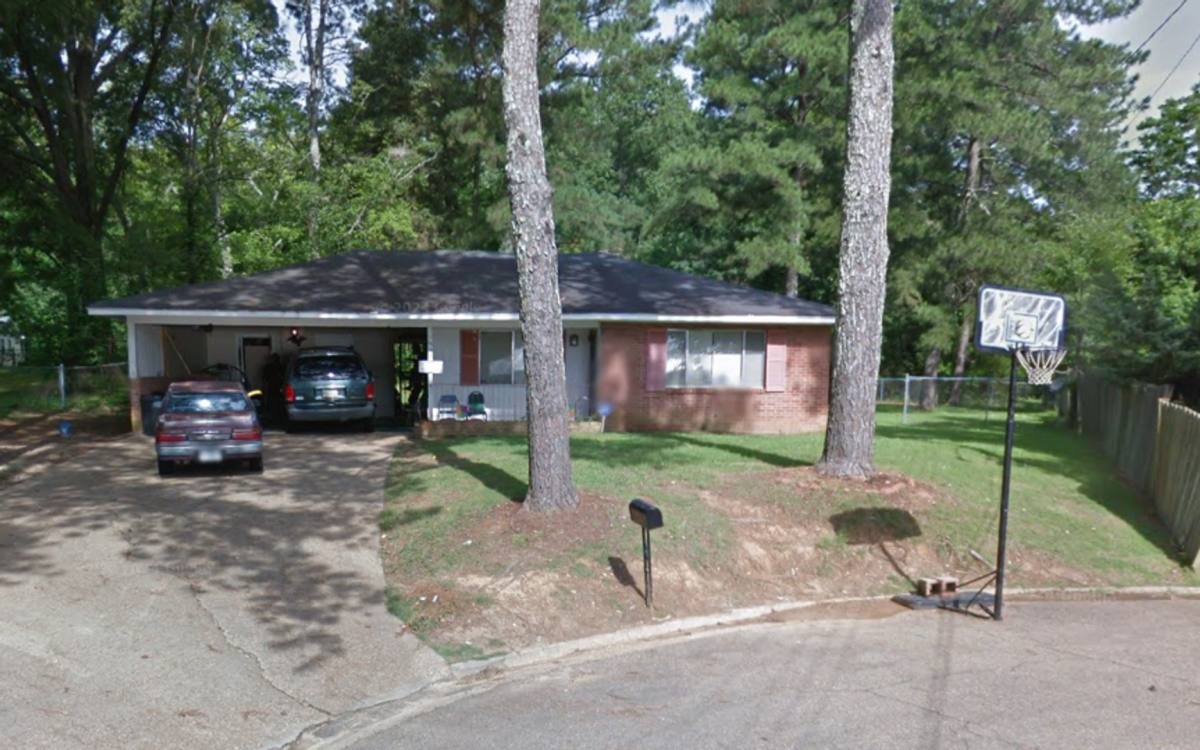 House for rent at 1645 Camelia Lane, Jackson, MS 39204