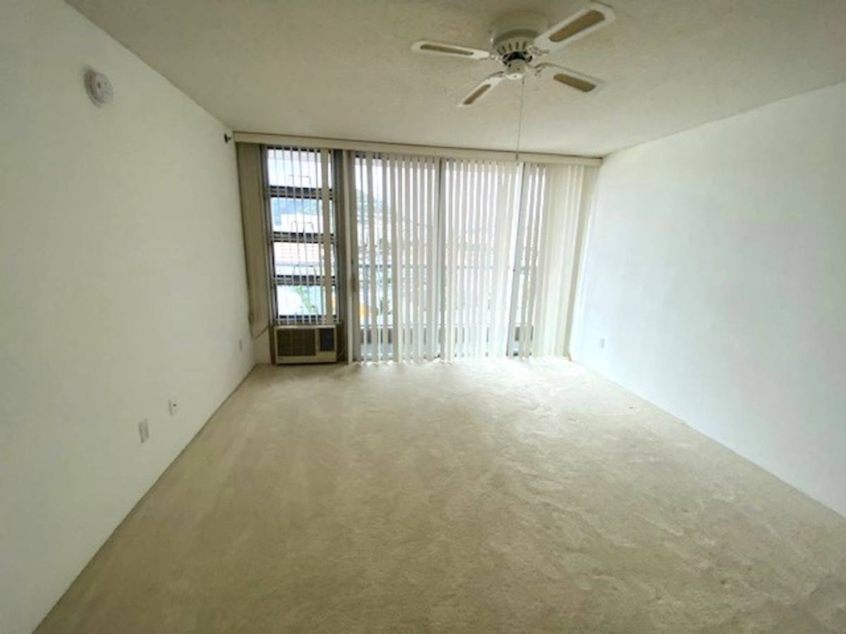 Apartment for rent at 1448 Young St, Honolulu, HI 96814