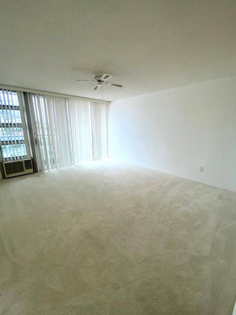 Apartment for rent at 1448 Young St, Honolulu, HI 96814