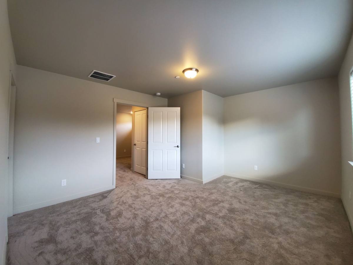 Apartment for rent at 5702 W Kennewick Place, Kennewick, WA 99336