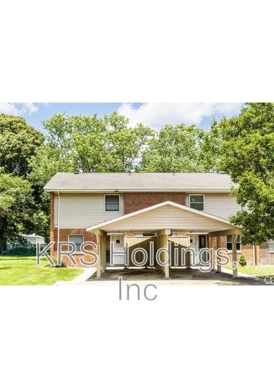 Townhouse for rent at 372 Mariner Court, Elizabeth City, NC 27909